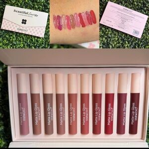 Matte Lip Gloss Set - Assorted Pink & Red Shades
